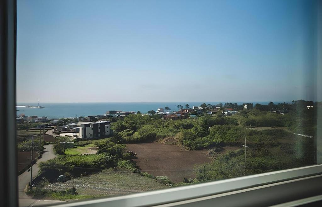 Sallys Jeju Hotel Extérieur photo